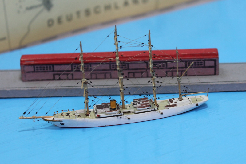 4-Mast Bark "Sea Cloud" (1 St.) CAY 1979 Luna 93